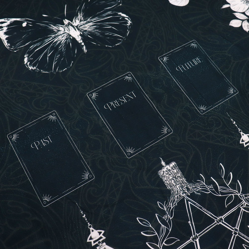 Tarot Reading Cloth - Ancient Witch